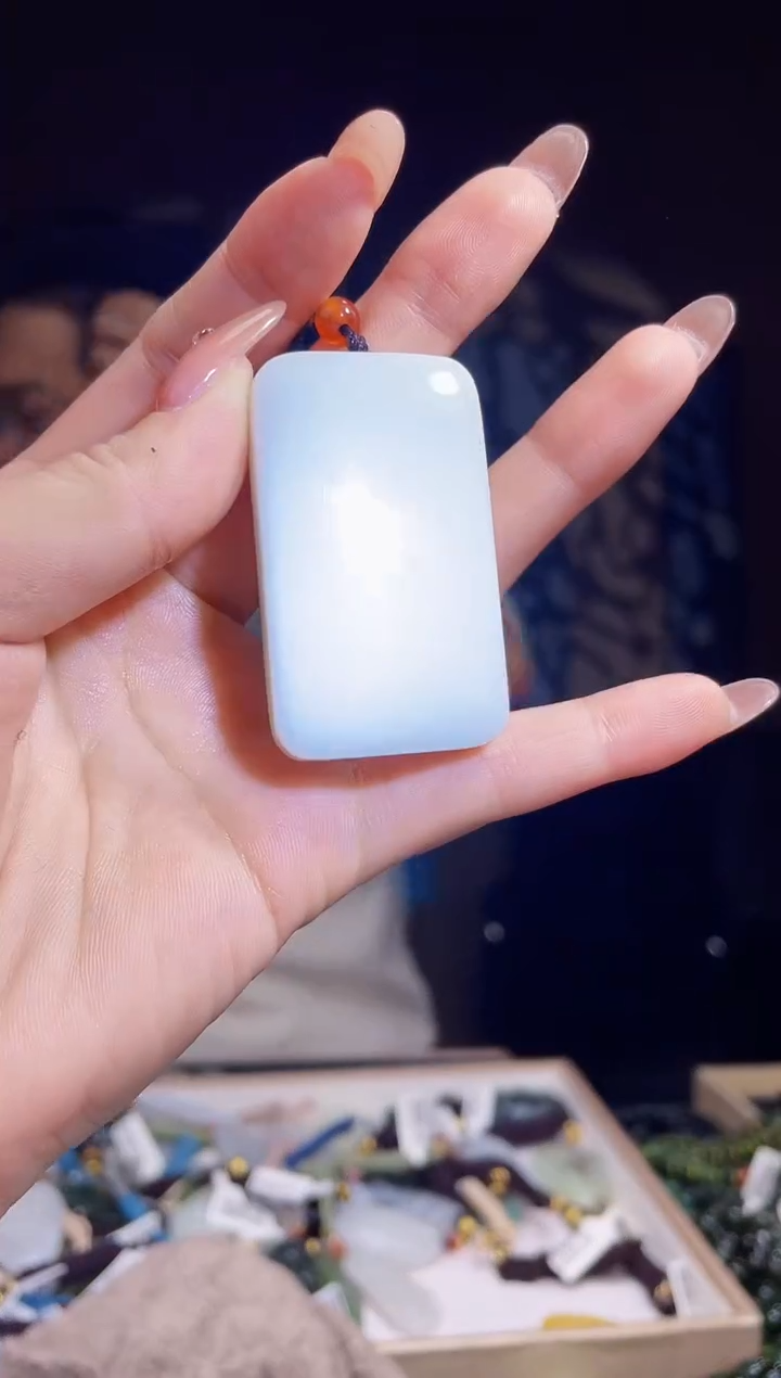 【闪购商品】和田玉颈饰未镶嵌拍一发一