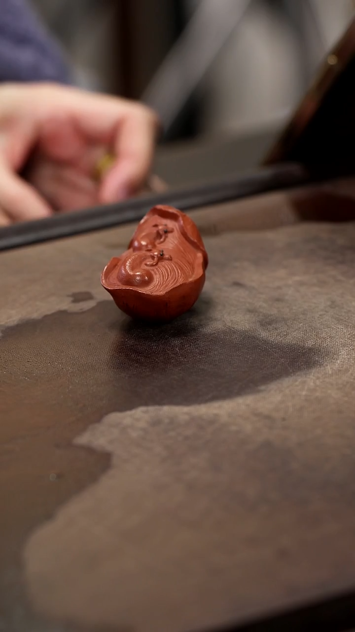 紫砂茶宠紫砂扭转乾坤