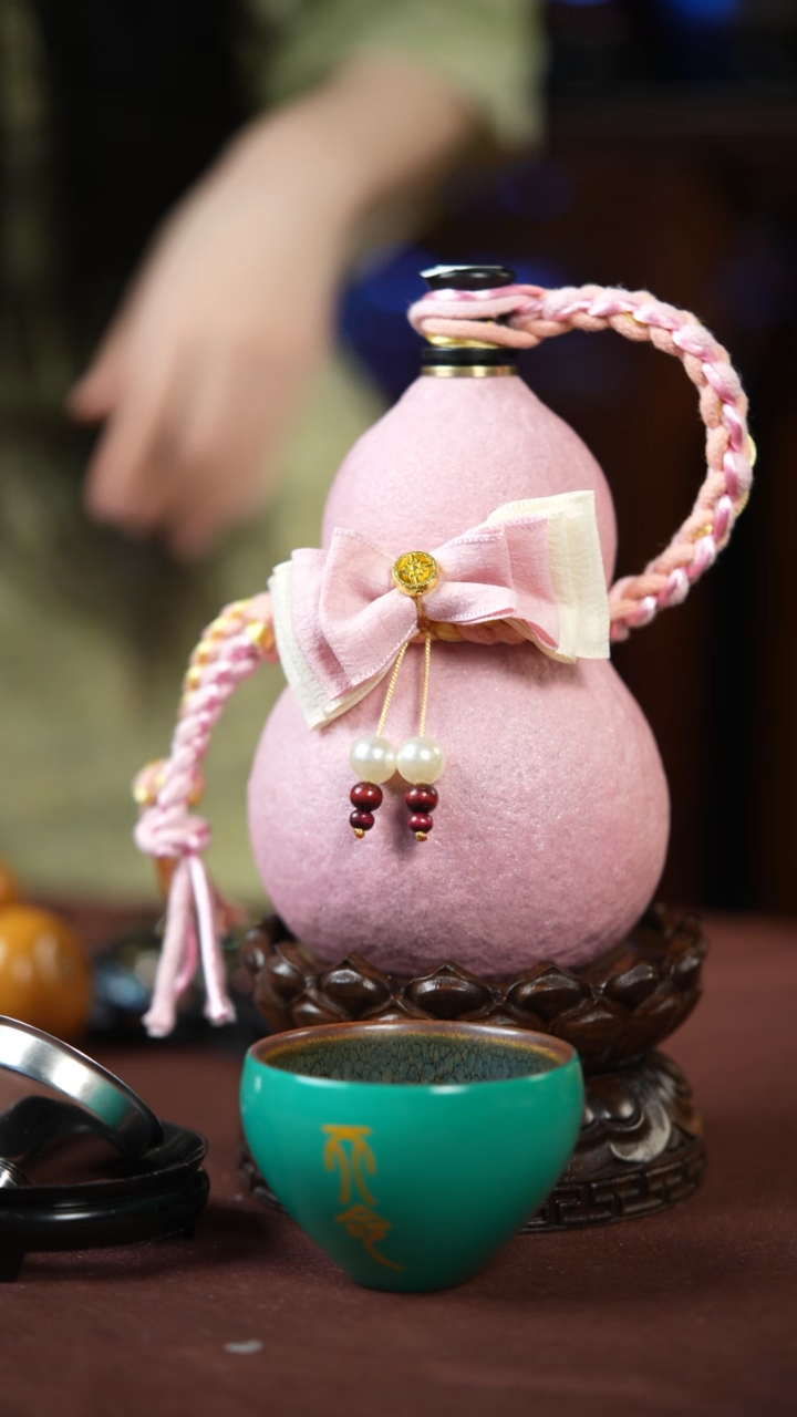 【闪购商品】1047号400ml左右的非遗漆器酒葫芦