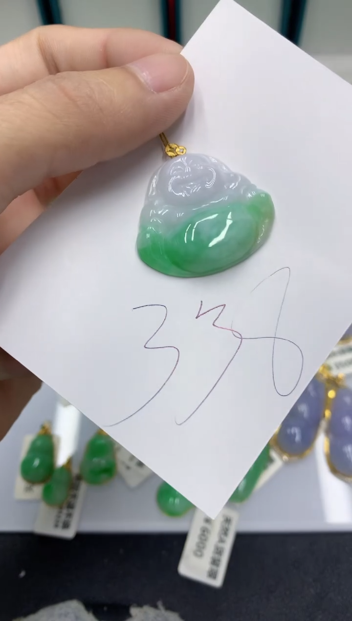 【闪购商品】翡翠颈饰18K金镶嵌翡翠