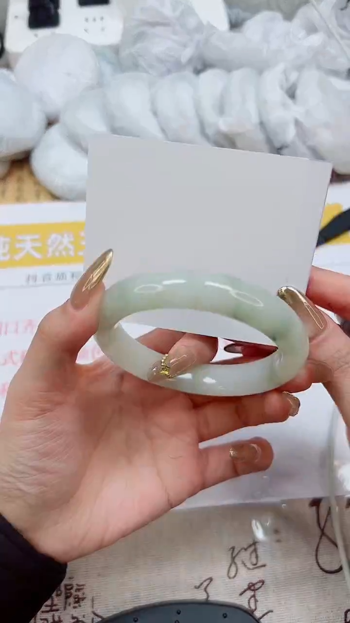 【闪购商品】石英质玉手镯未镶嵌K358-58.5