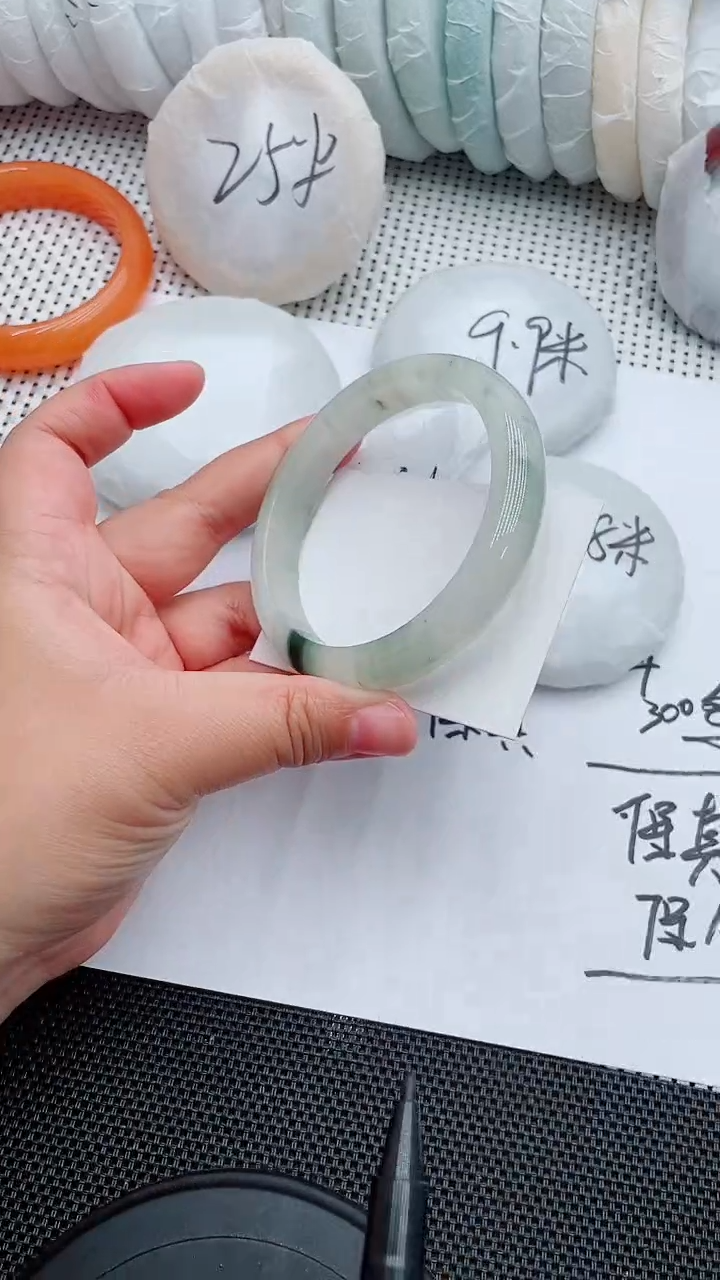 未镶嵌手镯石英质玉14-62-63