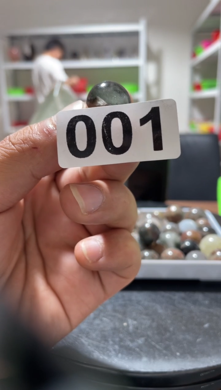 未镶嵌水晶大型摆件（非配饰）幽灵单珠多样性发其一18-20M 001