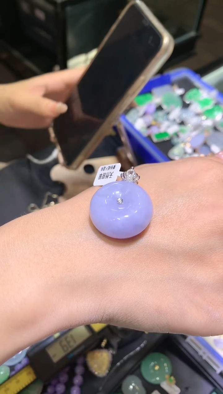 【闪购商品】翡翠吊坠(不含链)18K金镶嵌扣子