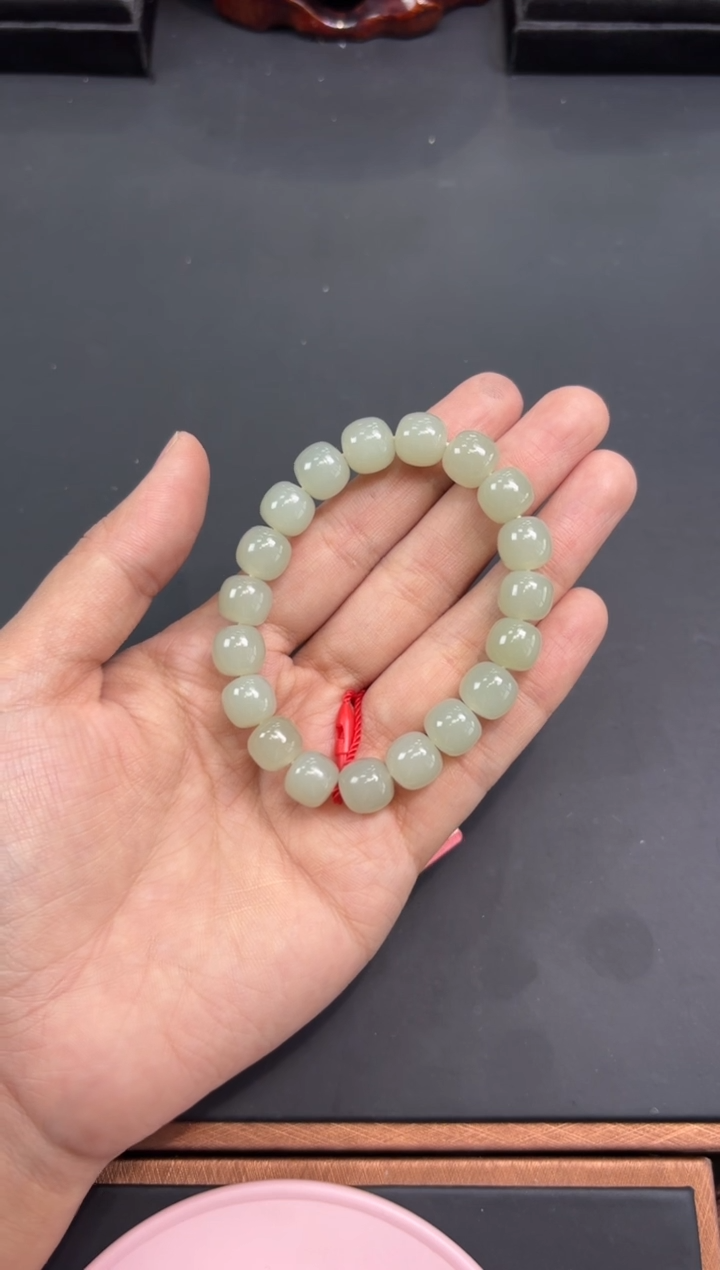 【闪购商品】和田玉手串未镶嵌且末微色差近矿卡10老型珠