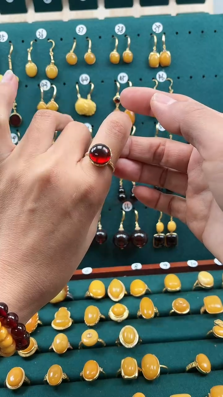 银S925镶嵌琥珀戒指精品血珀戒指