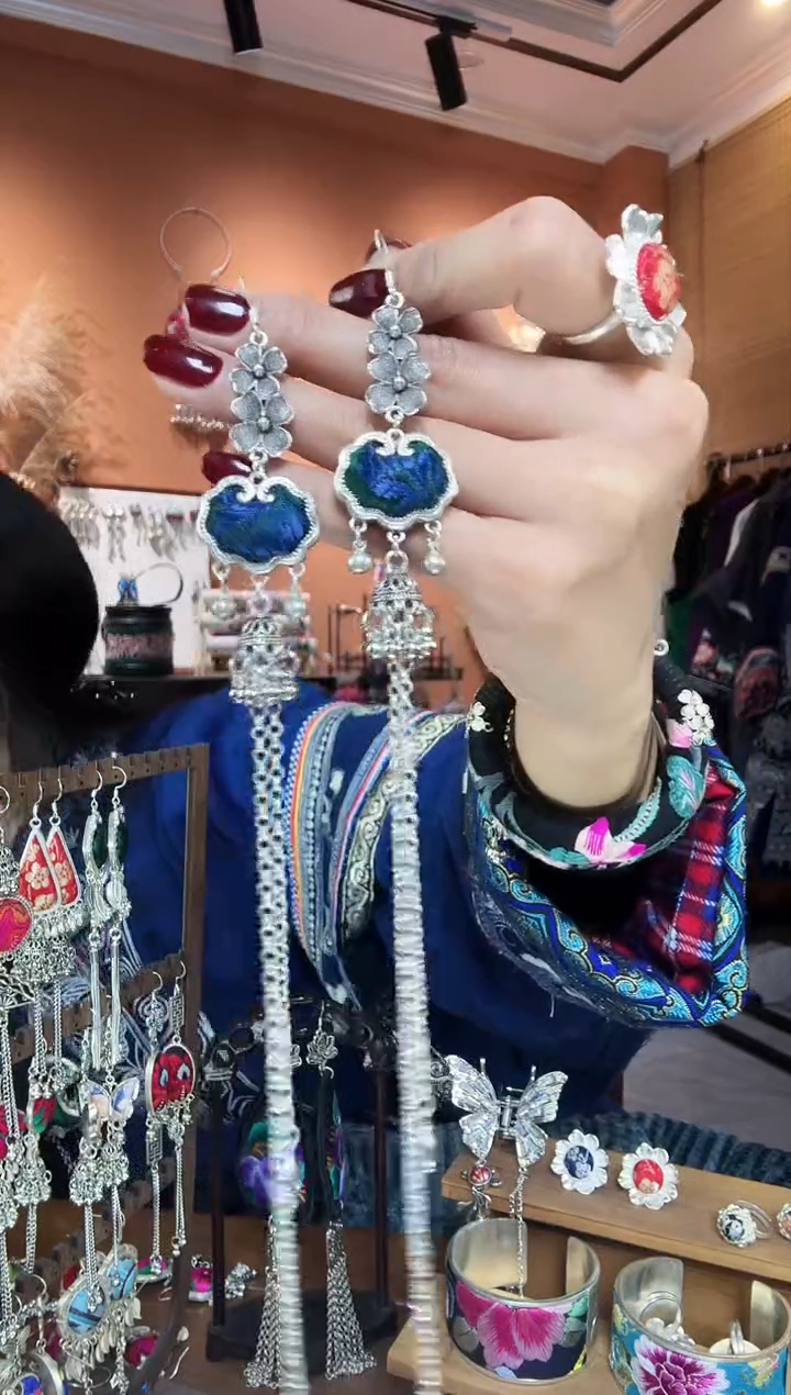 【闪购商品】刺绣纯手工民族风耳环