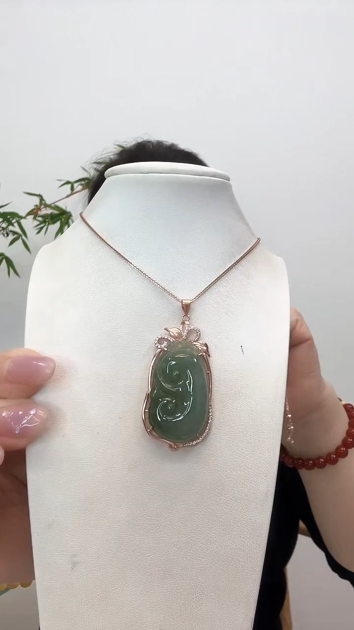 【闪购商品】翡翠吊坠(赠链)银S925镶嵌如意玫瑰边