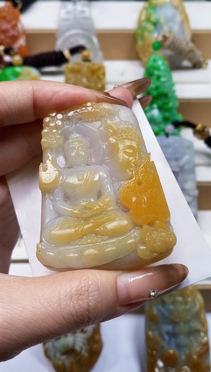 颈饰未镶嵌翡翠1