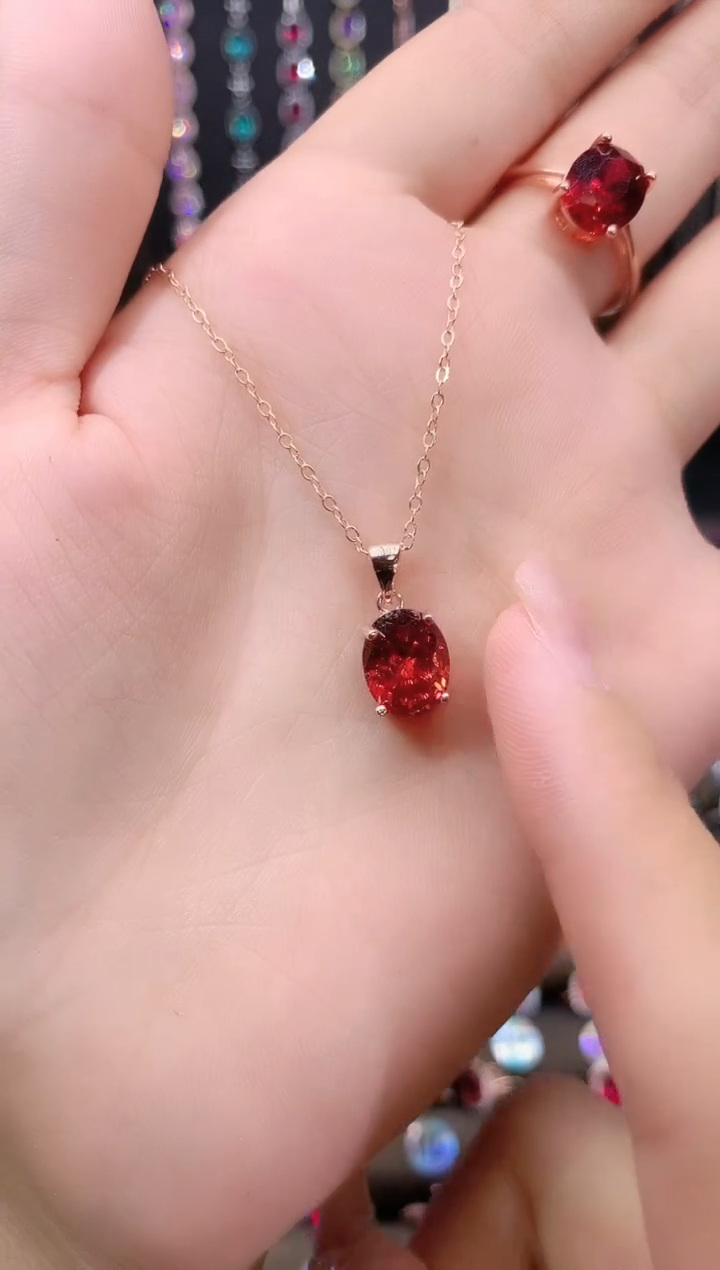 银S925镶嵌吊坠(赠链)石榴石玫瑰金810