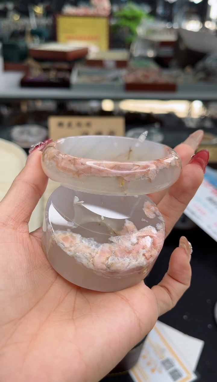 【闪购商品】石英质玉手镯未镶嵌61圈口（赠品镯心）623