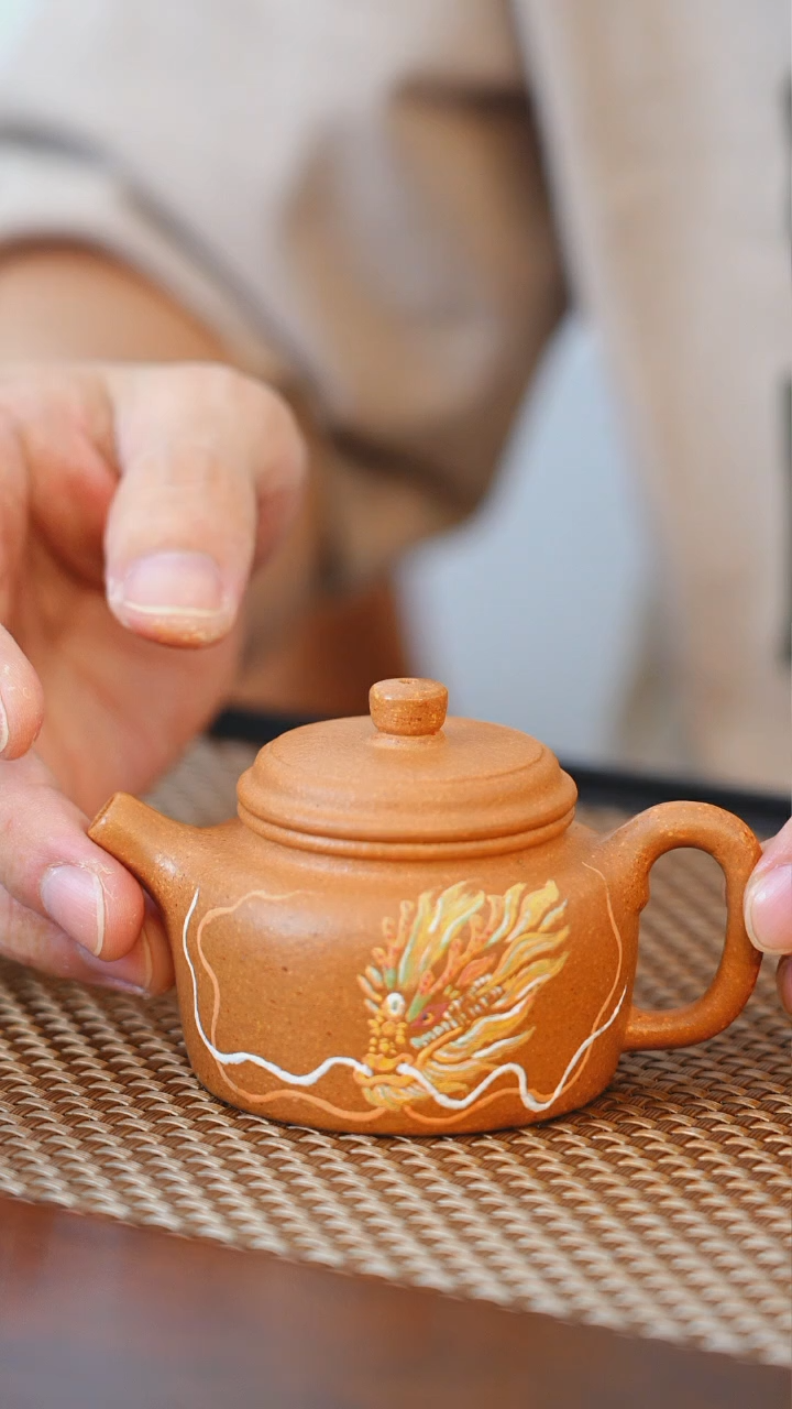 茶壶紫砂宜兴原矿紫砂壶 朱泥 德钟 100cc 泥绘