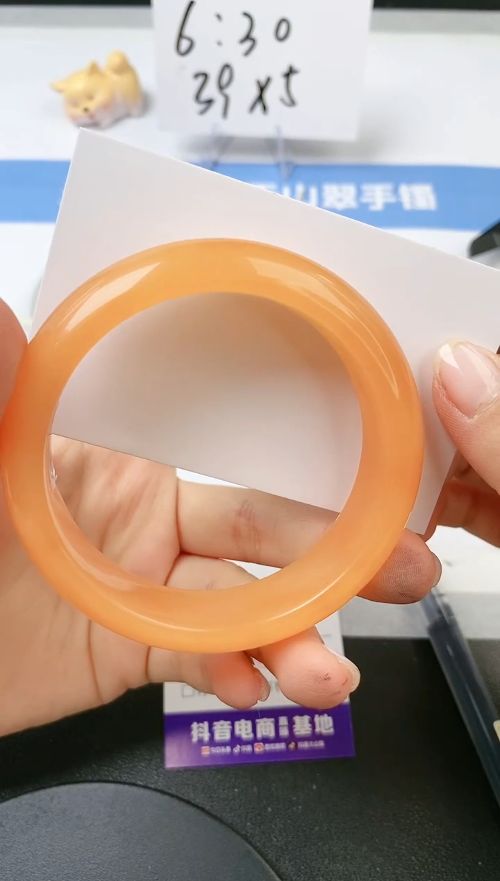 【闪购商品】石英质玉手镯未镶嵌s54-H-58