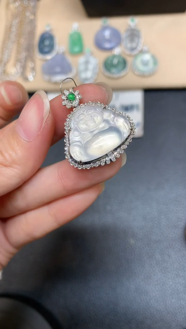 【闪购商品】翡翠吊坠(不含链)18K金镶嵌佛公【无服务费