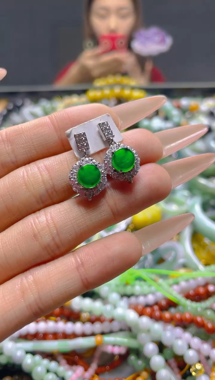 颈饰未镶嵌翡翠/R/翡翠A货，一件也是批发价