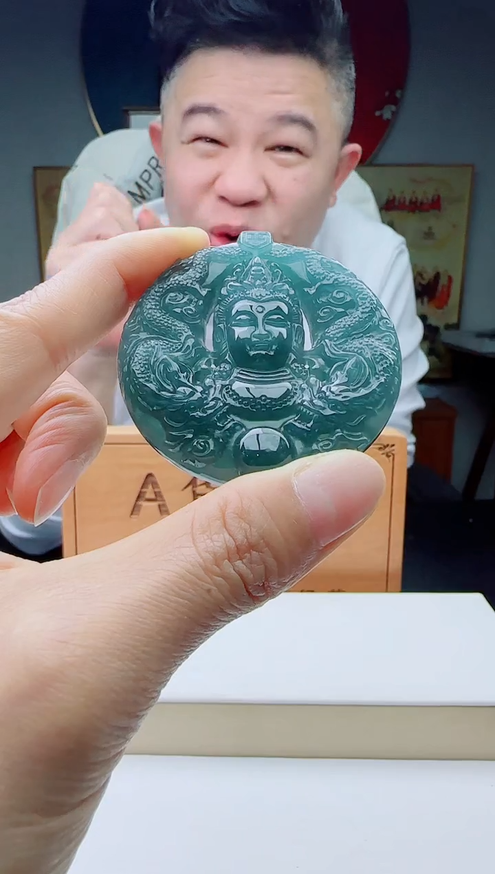 颈饰未镶嵌翡翠多样性发其一