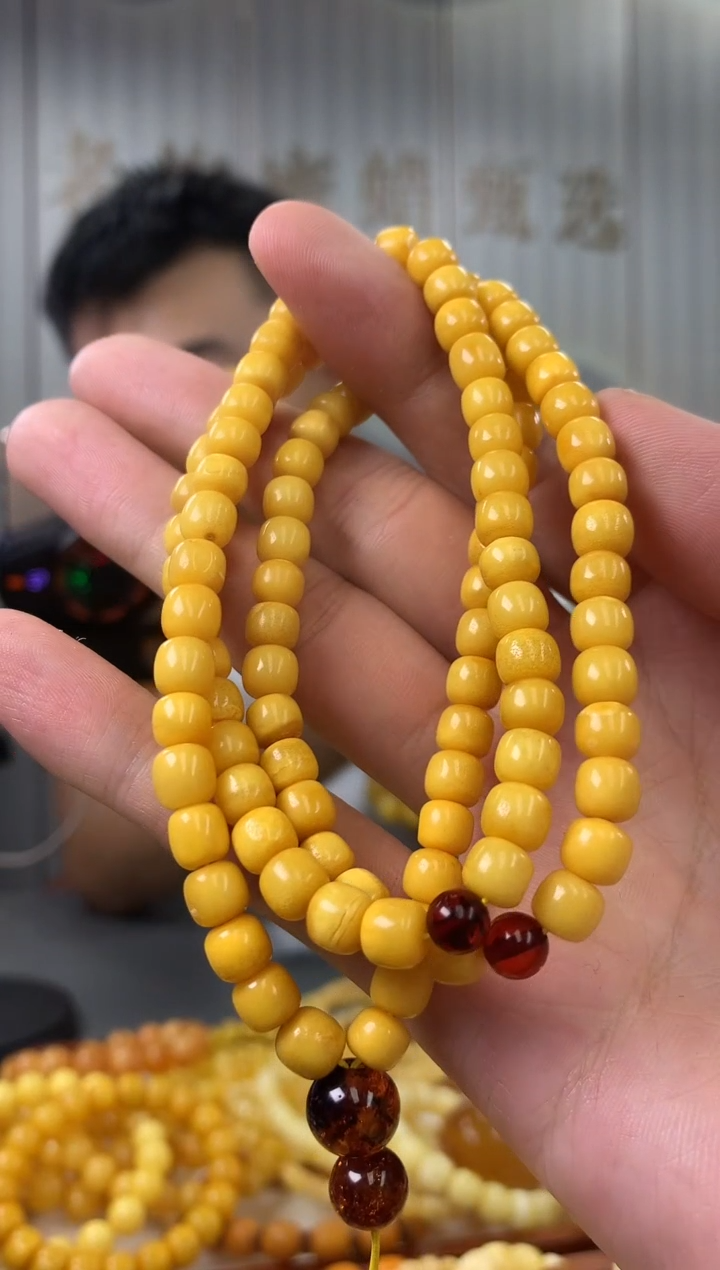 【闪购商品】琥珀裸石未镶嵌链子