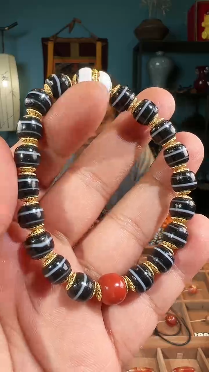 【闪购商品】玛瑙/玉髓手串未镶嵌缠丝单圈