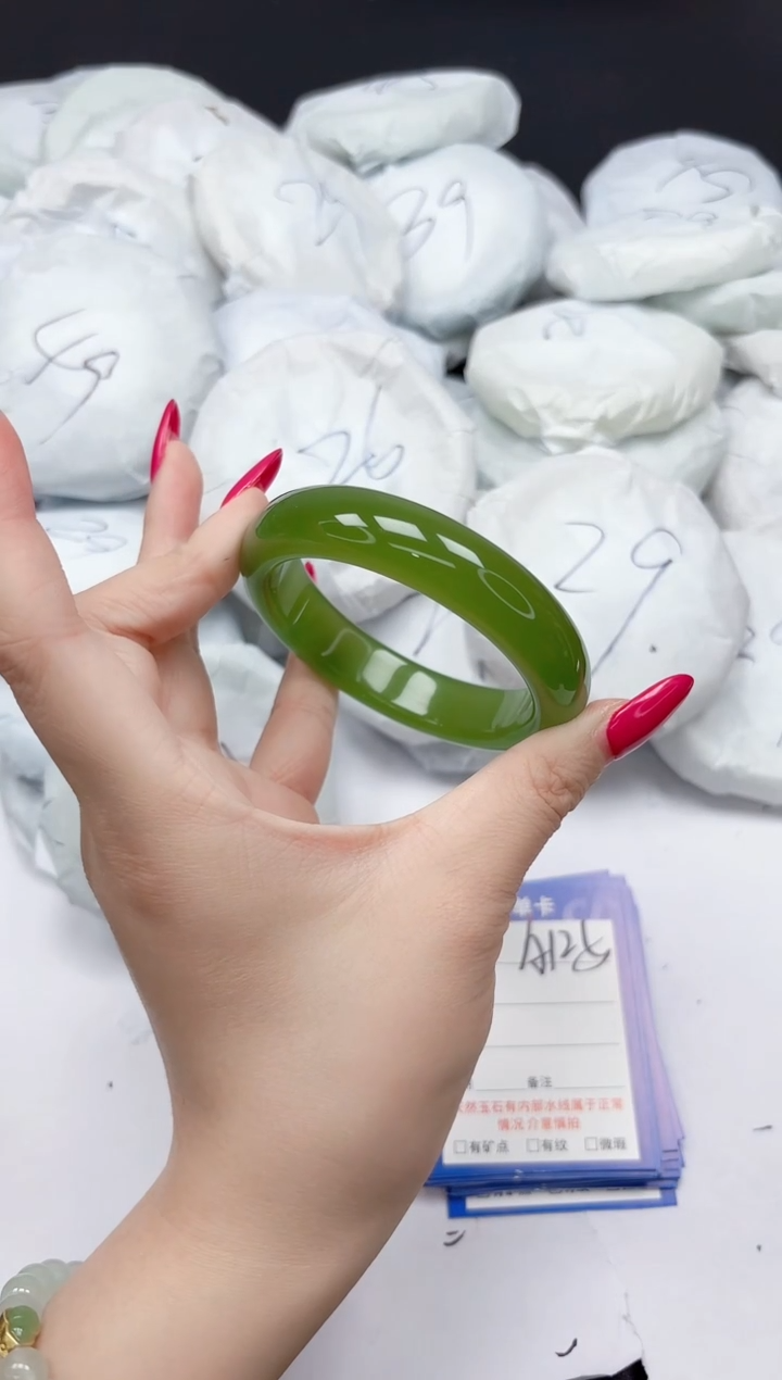 未镶嵌手镯石英质玉A125/5657