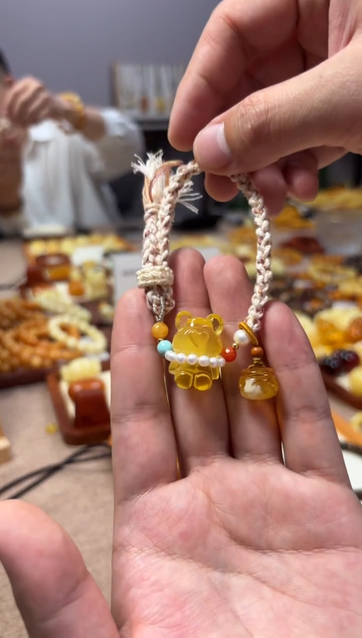 【闪购商品】蜜蜡裸石未镶嵌手绳