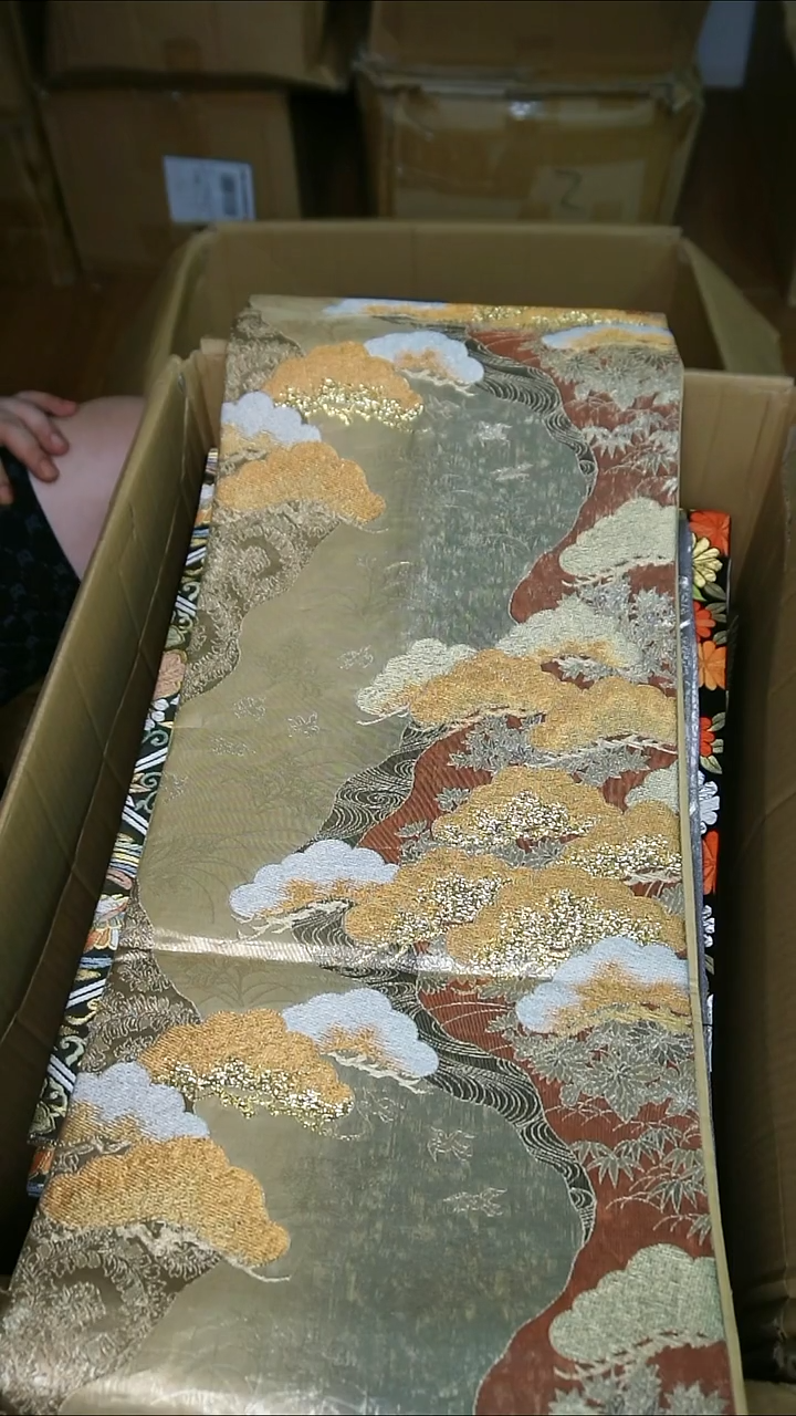 织绣逗*织锦20松针。