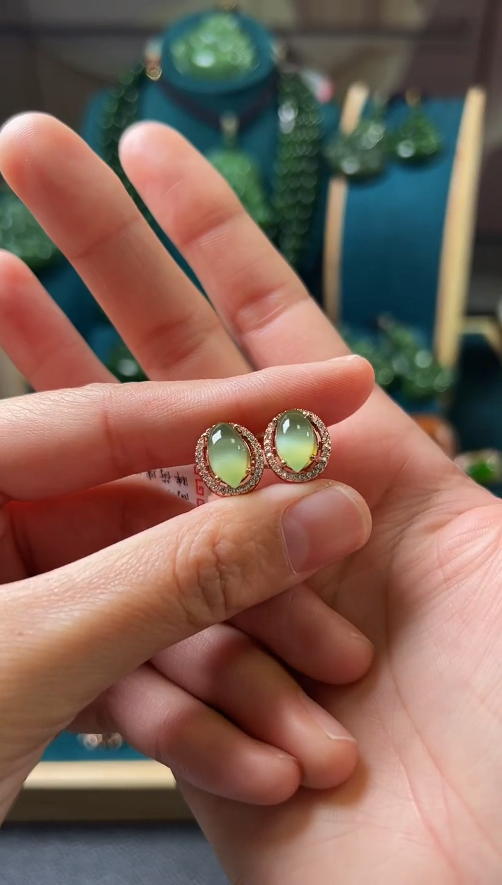 【闪购商品】和田玉（碧玉）耳钉银S925镶嵌碧玉