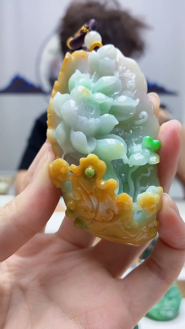 未镶嵌定制翡翠4688zm-毛货挂件73