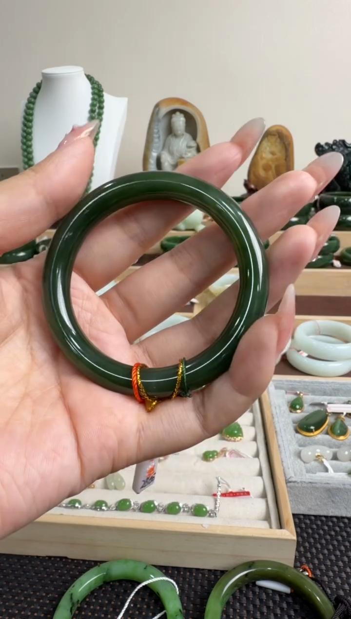 颈饰未镶嵌和田玉手镯53