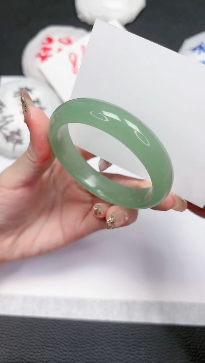 【闪购商品】石英质玉手镯未镶嵌303-53.9