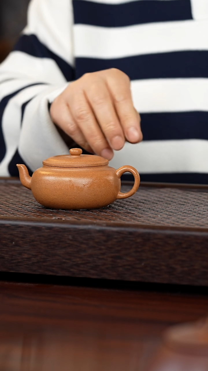 【闪购商品】紫砂茶壶扁市圆150毫升