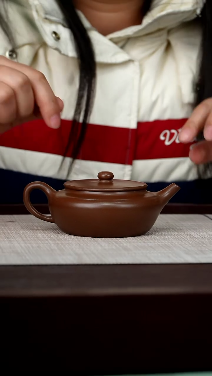 【闪购商品】宜兴原矿紫砂壶茶壶180C