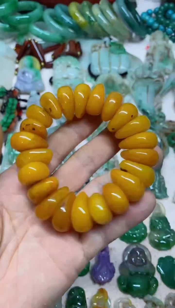 【闪购商品】24直播间的实时画面