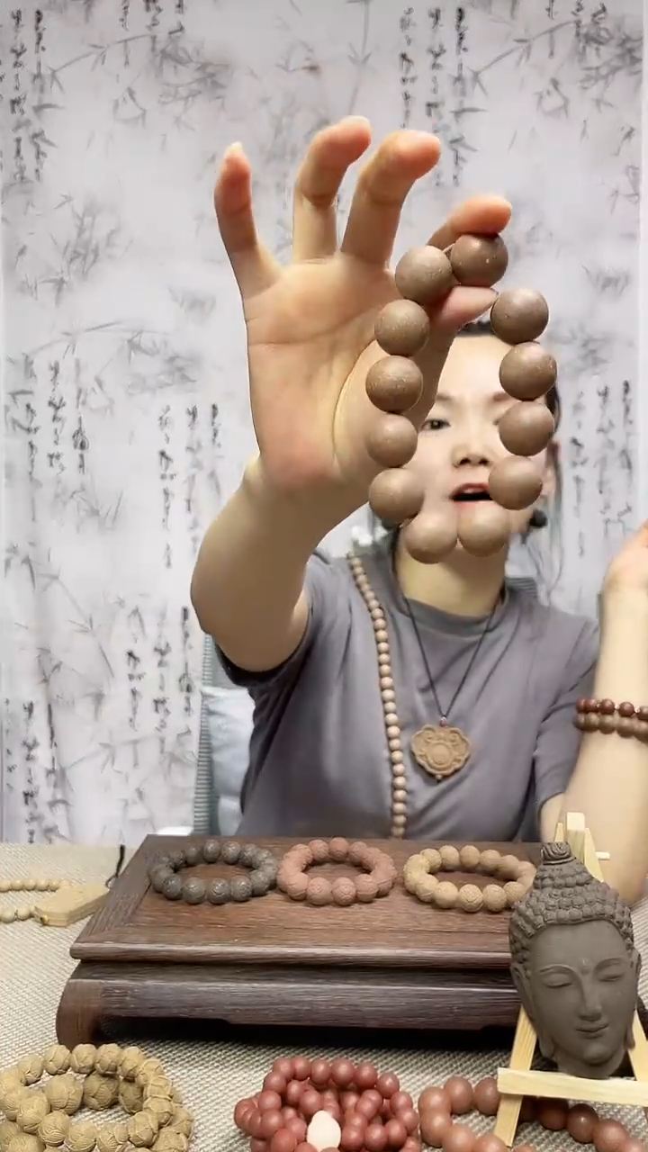 泥塑鹅梨帐中香手串