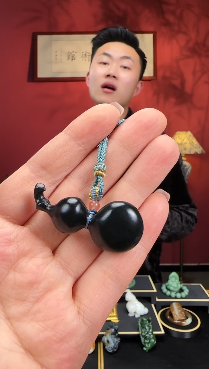 未镶嵌和田玉挂件墨玉小扁葫芦