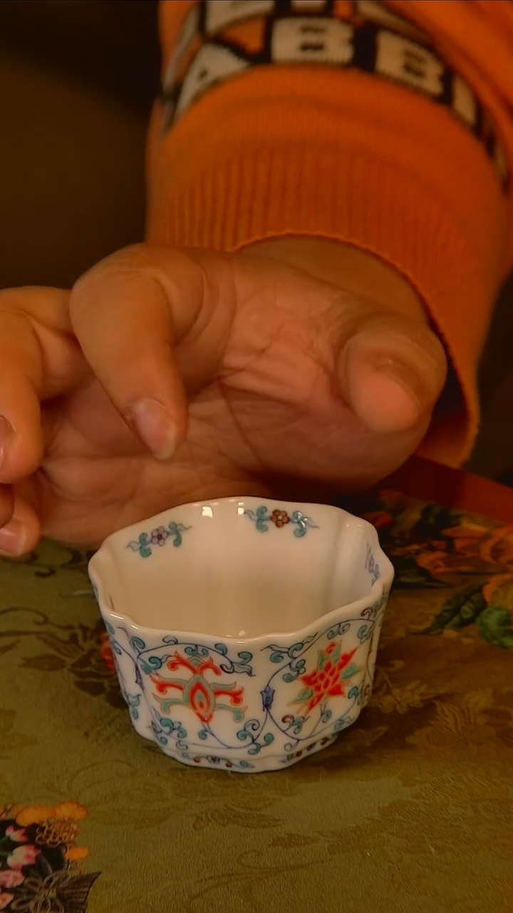 杯手工手绘杯杯很美丽