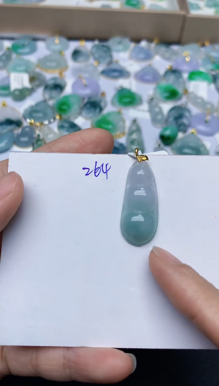 【闪购商品】翡翠颈饰18K金镶嵌天然翡翠A货   