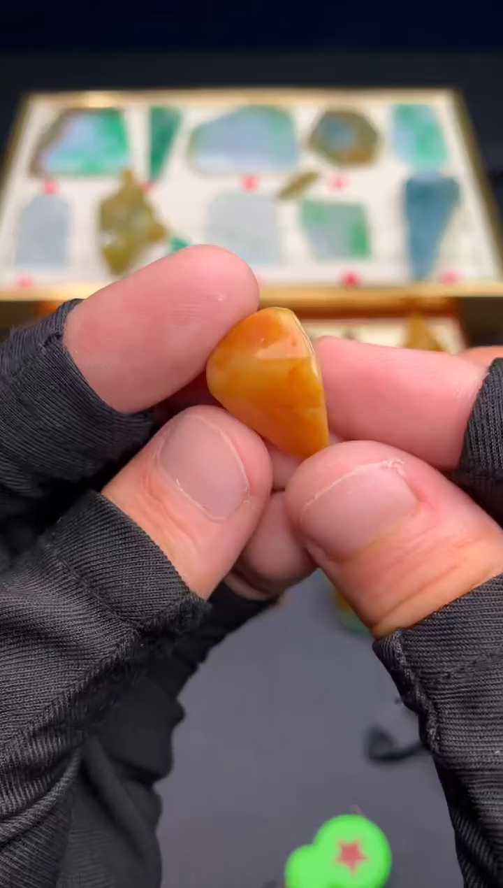 定制翡翠未镶嵌天然翡翠裸石 