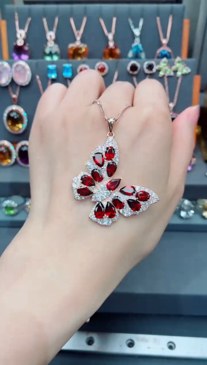 银S925镶嵌吊坠石榴石石榴石吊坠