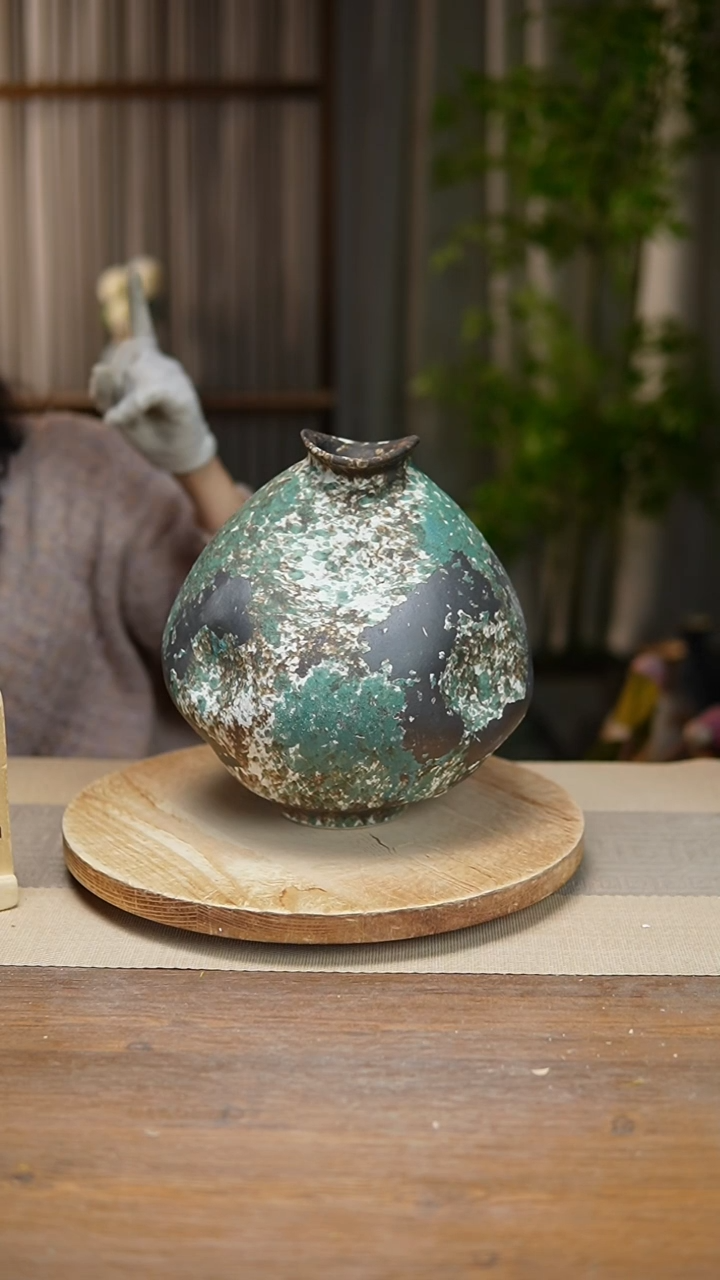 【闪购商品】陶瓷  花器涂鸦绿大肚