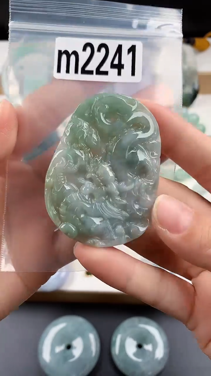 颈饰未镶嵌翡翠天然翡翠吊坠挂件