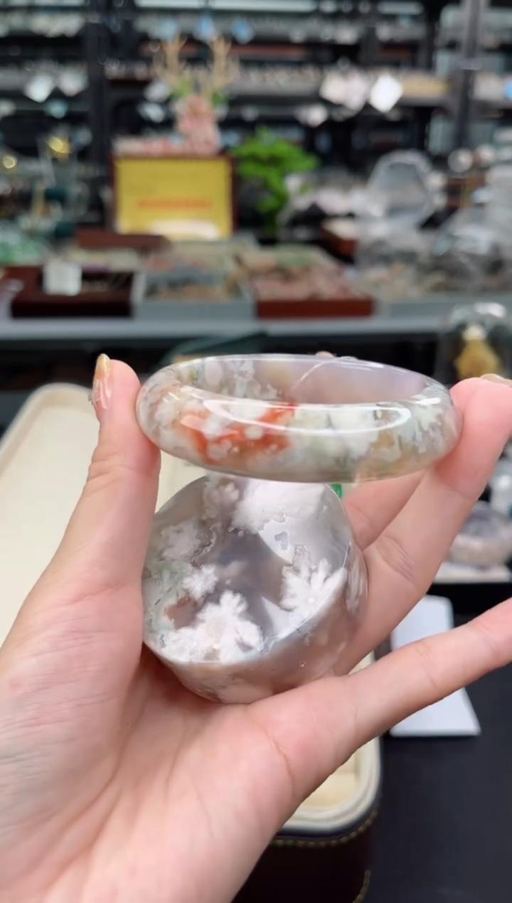 【闪购商品】石英质玉手镯未镶嵌55圈口（赠品镯心）S9240112