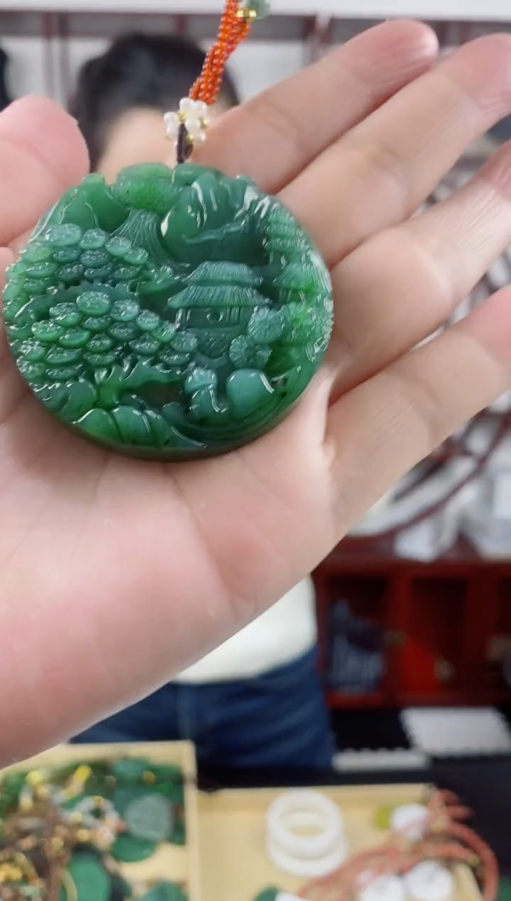 颈饰未镶嵌和田玉1