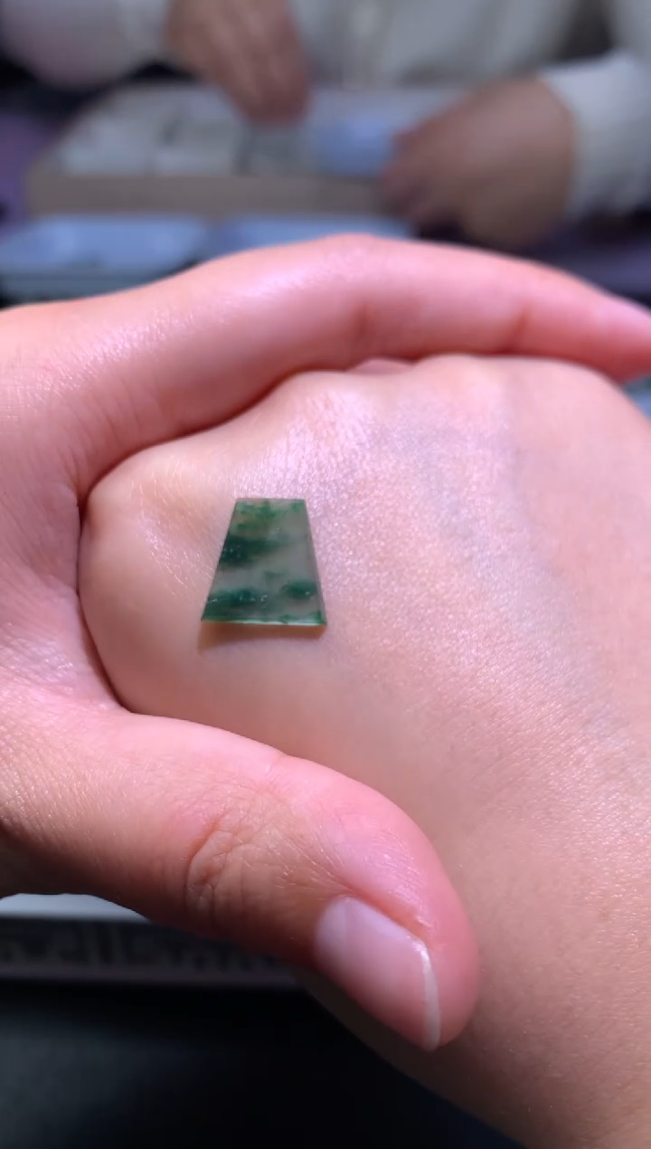 【闪购商品】定制翡翠未镶嵌毛货