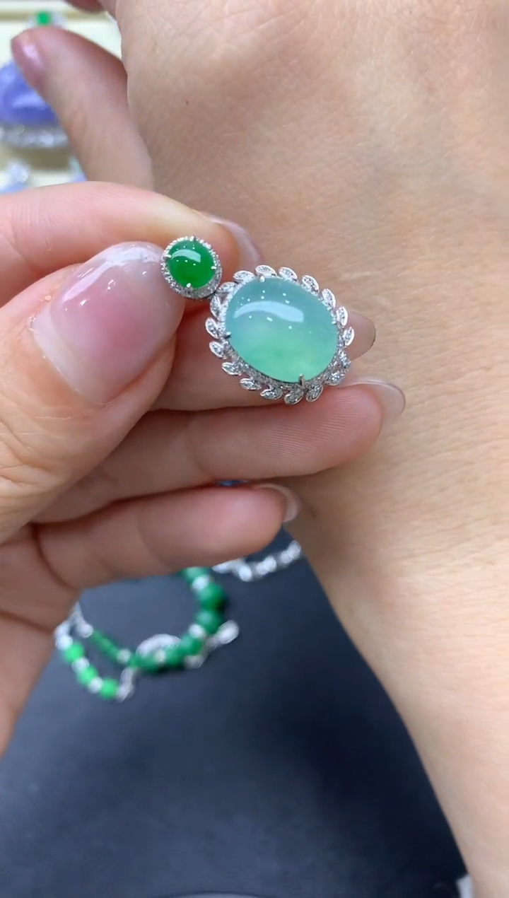 【闪购商品】翡翠颈饰18K金镶嵌209-中国好珍宝