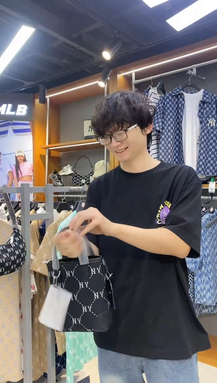 黑色手提包11111
