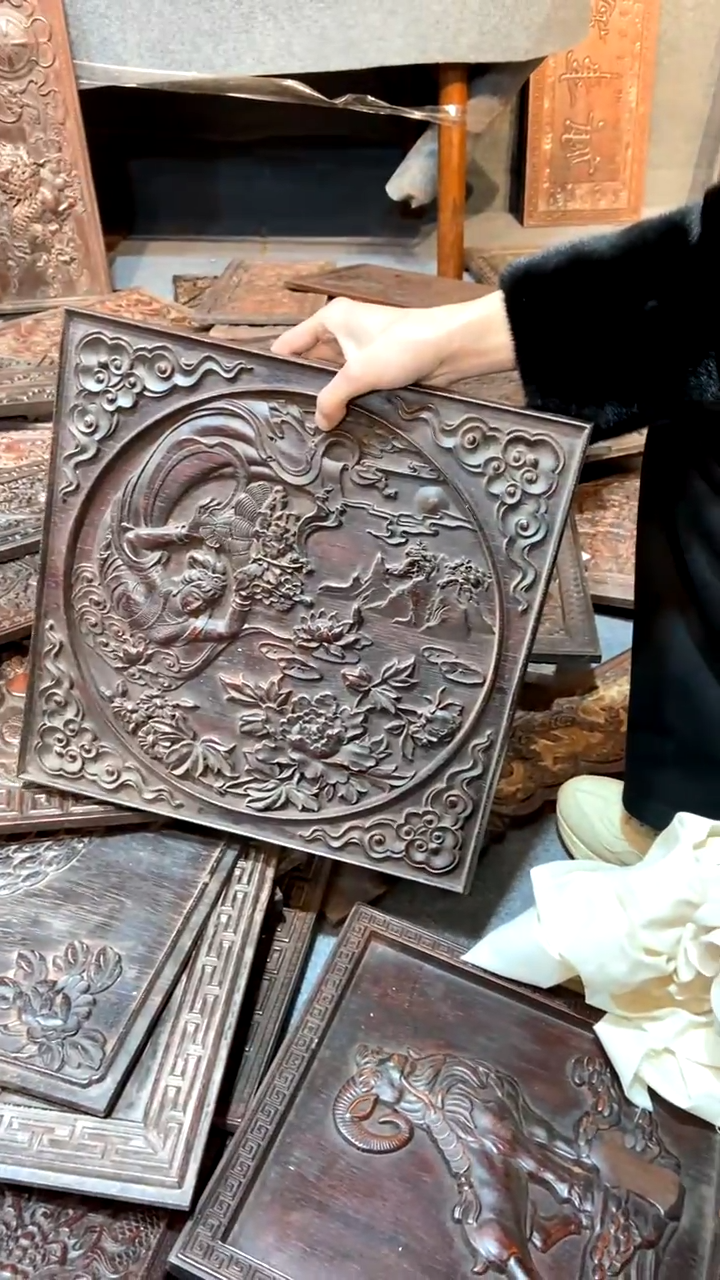 【闪购商品】木紫檀雕刻一物一拍以直播间为准