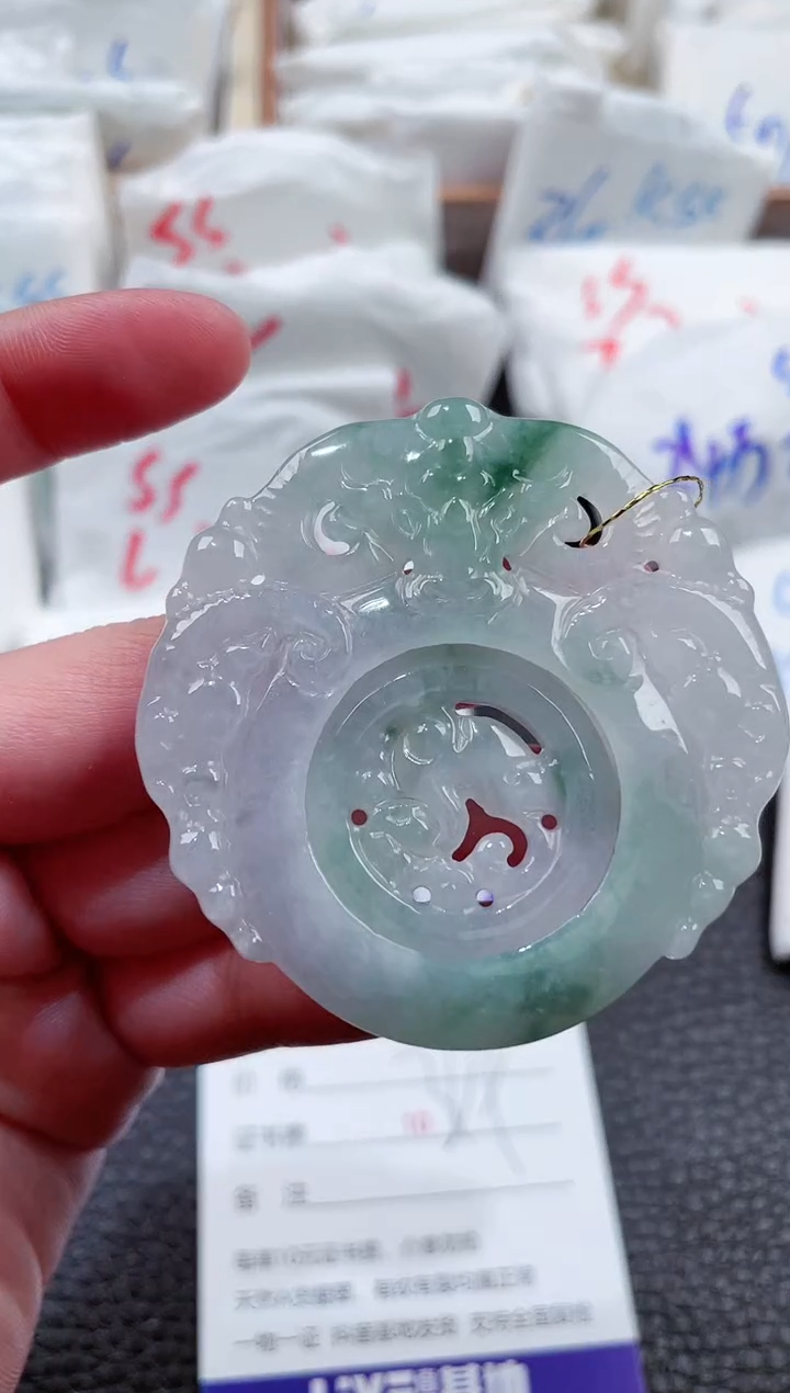 【闪购商品】翡翠颈饰未镶嵌00009427