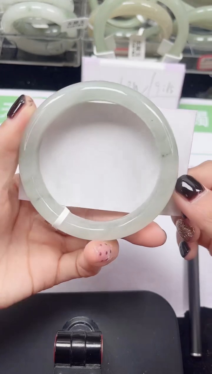 未镶嵌手镯石英质玉149-59/60