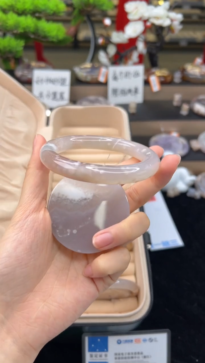 【闪购商品】石英质玉手镯未镶嵌58圈口（赠送镯心）11206