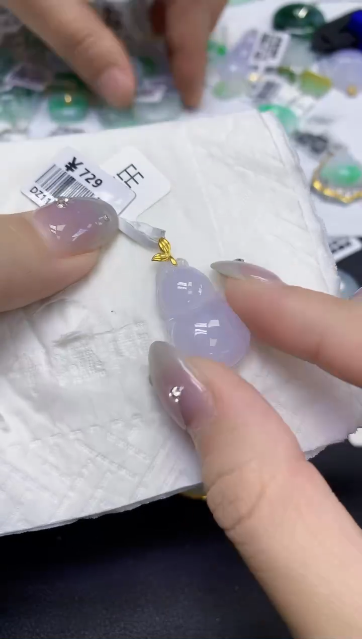 颈饰18K金镶嵌翡翠天然缅甸翡翠A货百元以上9元证书费自理